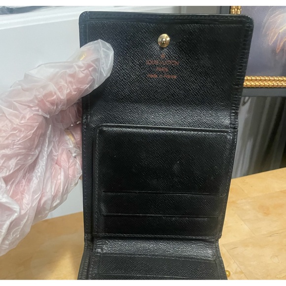 Louis Vuitton Epi black wallet - Picture 4 of 5